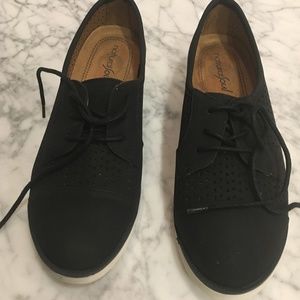 Brand New - Natural Soul Vivian Sneakers, Women's